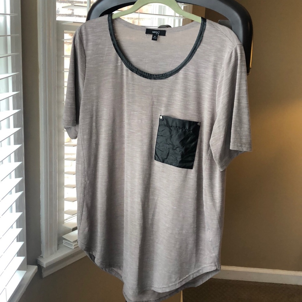 Faux Leather Detailed Pocket Tee